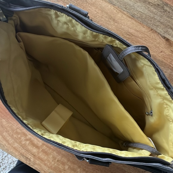 Baggallini Avenue tote - Picture 6 of 7